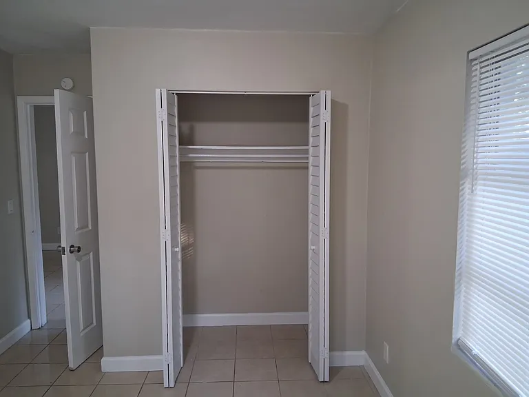5645 Merrill Rd #4 — Photo 4