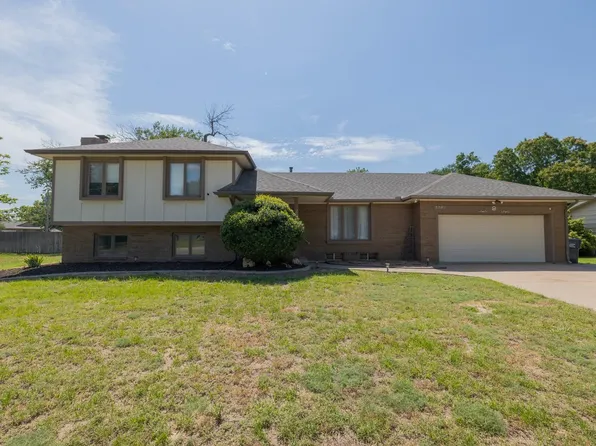 2207 N Bullinger Dr, Wichita, KS 67204