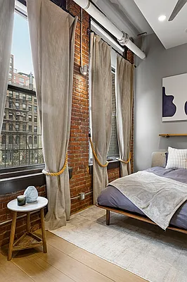 Sold by Compass | media 21