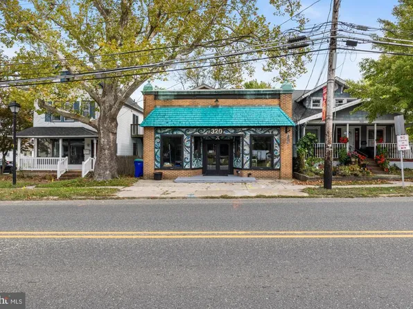 320 12th St, Hammonton, NJ 08037