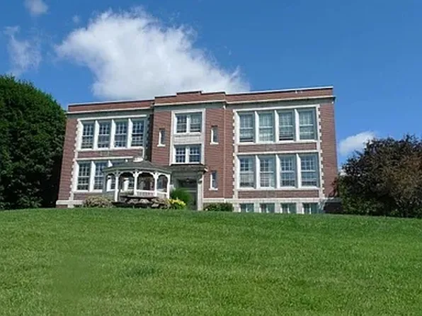 81 Dartmouth St APT 107, Pittsfield, MA 01201
