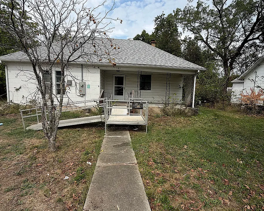 703 W Macon St #1