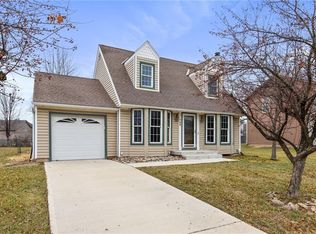 728 E Parma Way, Gardner, KS 66030