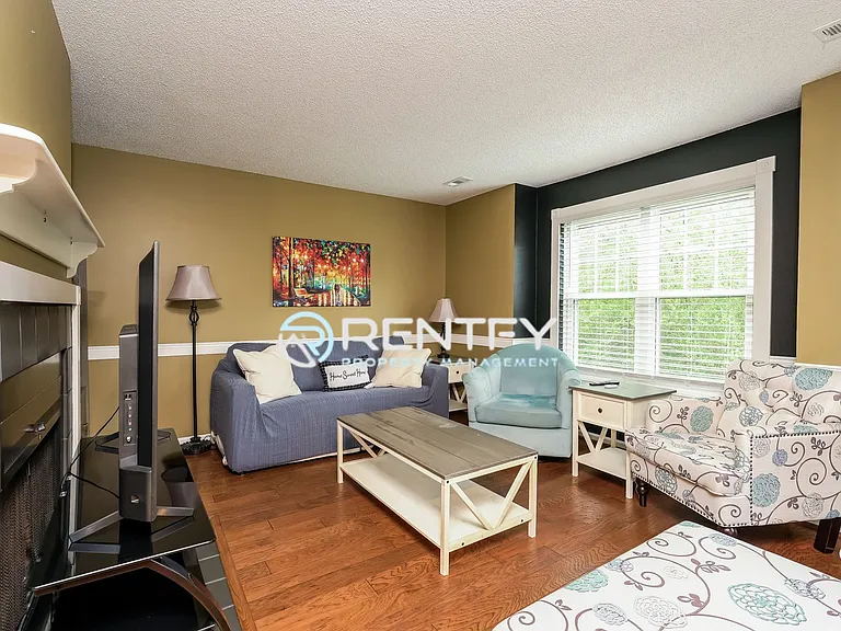3810 Old Rosebud Ct — Photo 3