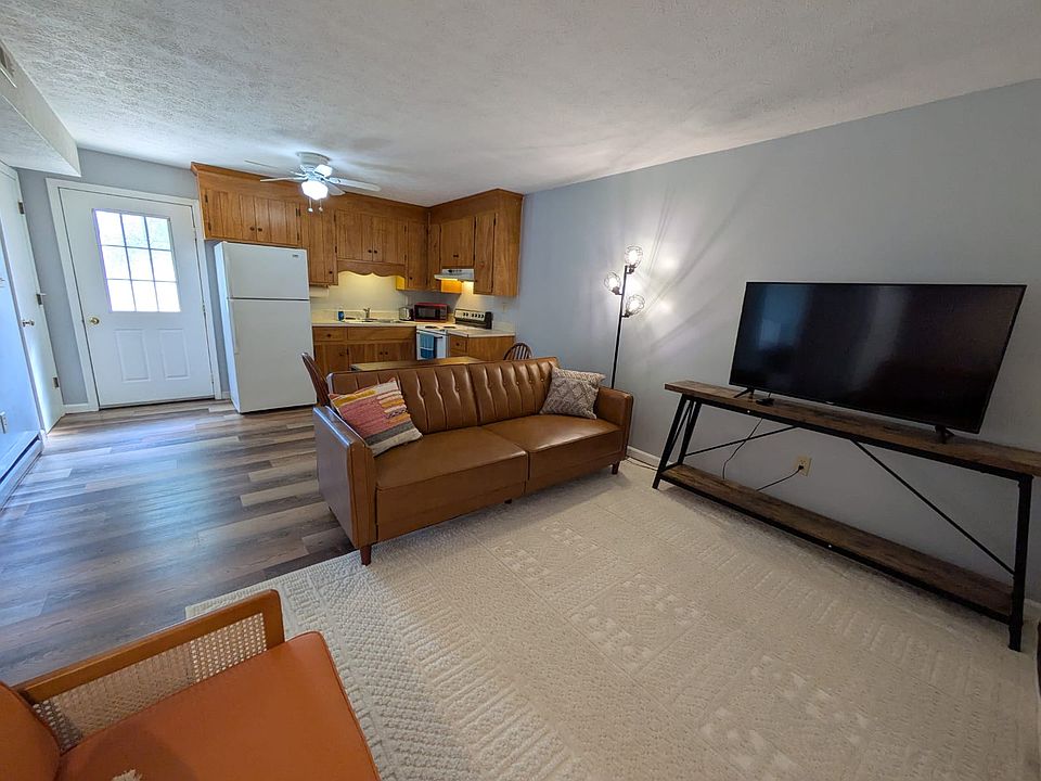 Living Room, Kitchen, Entryway