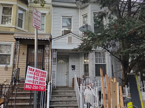 227 6th Ave W, Newark, NJ 07107