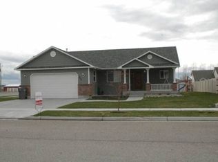 350 Oaktrail Dr, Rexburg, ID 83440
