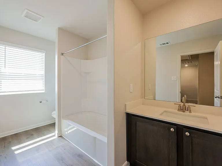 1417 Woodwinds Dr — Photo 15