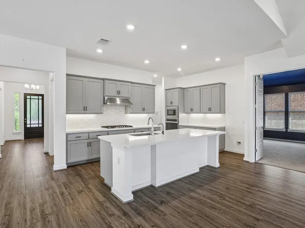 317 Independence Dr, Kyle, TX 78640