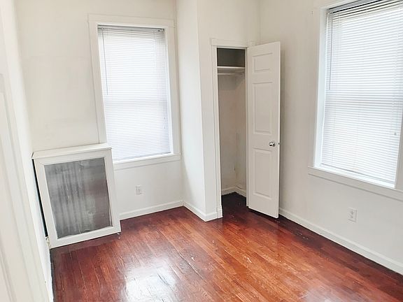 4th image of 21-15 33rd St #D5
