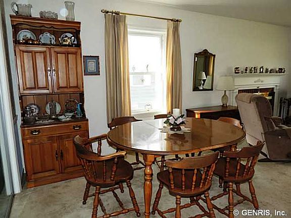 3rd image of 53 Briggs Ave