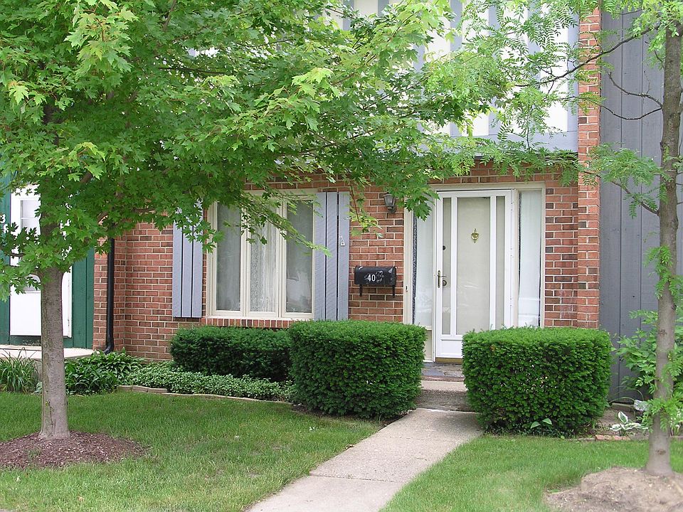 2nd image of 40 Cypress Sq