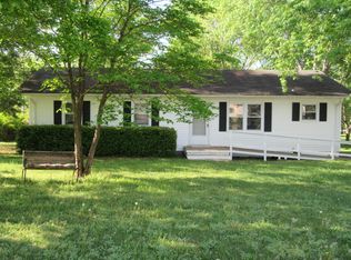 218 Michaels Dr, Hollister, MO 65672