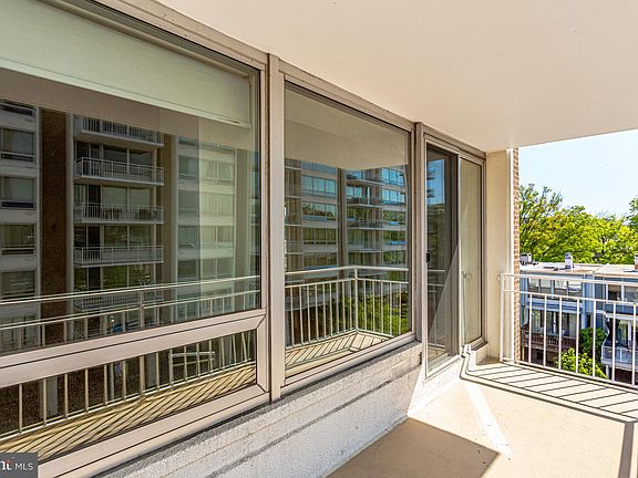 5th image of 1425 4th St SW APT A305