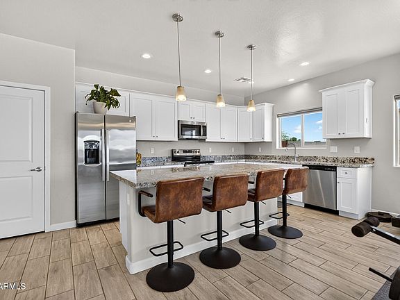2nd image of 4150 N CAMERON Drive