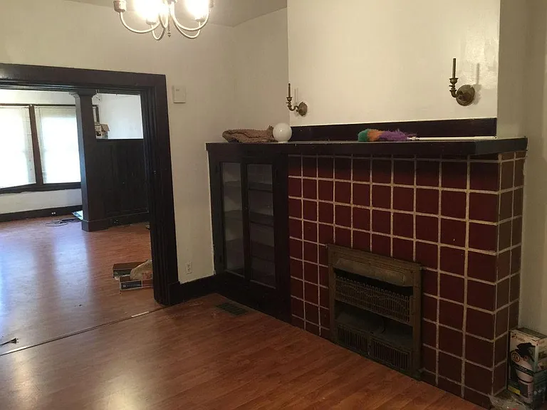 605 Greenfield Ave #2 — Photo 3