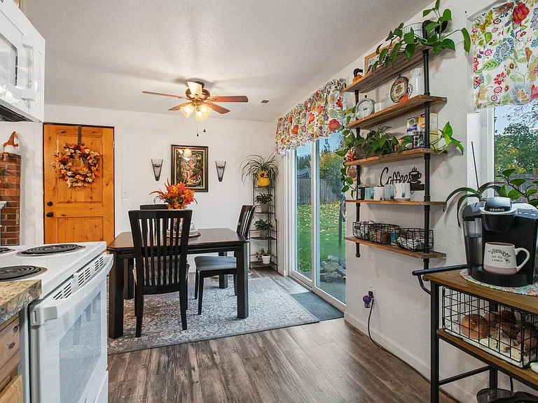 16240 N Gina Ct — Photo 9