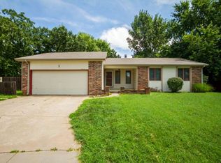 2016 N Wood Ct, Wichita, KS 67212