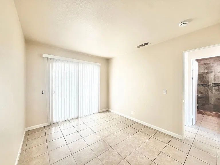 561 Desert View Dr #3 — Photo 8