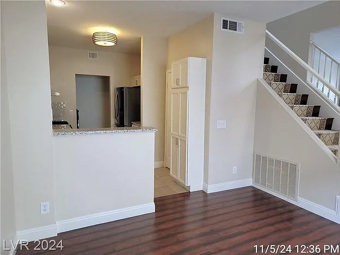 2605 Glen Green Ave — Photo 8