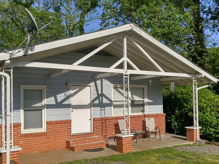 30 Hill Top Dr — Photo 1