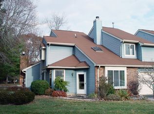31 Driftwood Dr, Somerset, NJ 08873