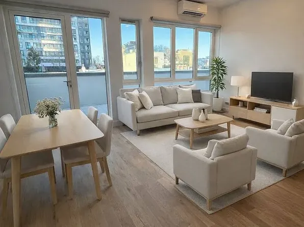 71 S 4th St #Penthouse, Brooklyn, NY 11249