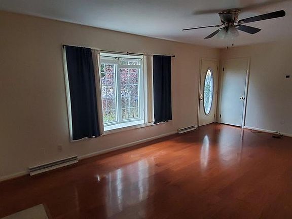 5th image of 926 Noland Dr