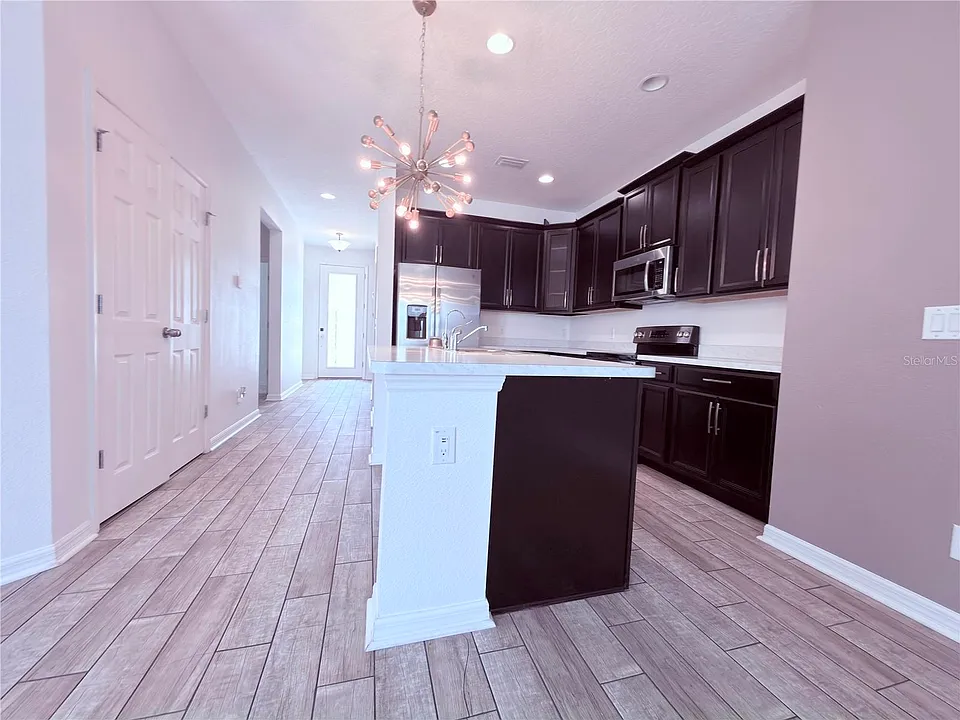 253 Luxmore Rd