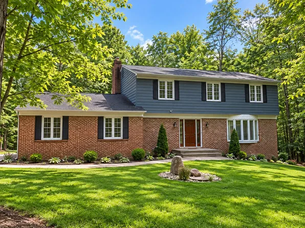 6917 Amber Rd, Fort Wayne, IN 46814