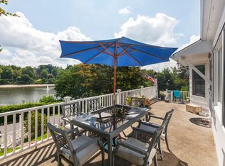 2805 Hyatt St, Yorktown Heights, NY 10598