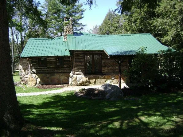 615 Lambertsville Rd, Stoystown, PA 15563