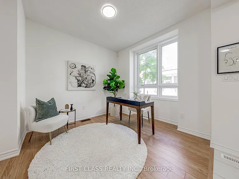 22 Massachusetts Ln — Photo 4
