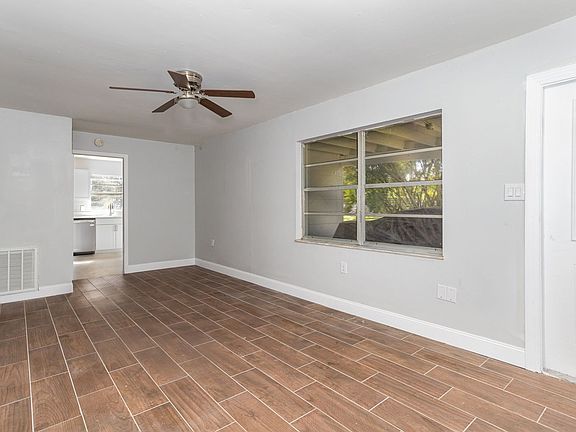 3rd image of 4610 Barley St