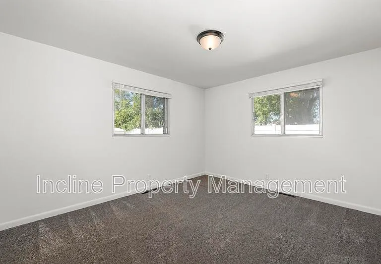 11920 S Redwood Rd — Photo 15