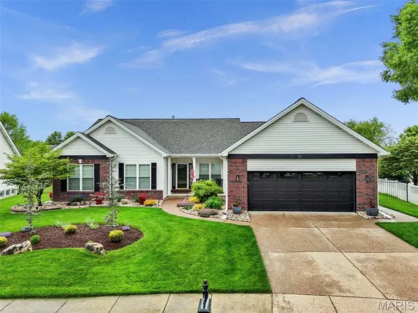 59 Creekside Dr, Saint Peters, MO 63376