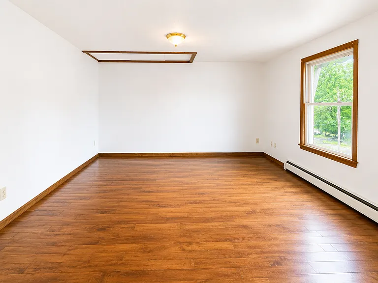330 S Main St #3C — Photo 3