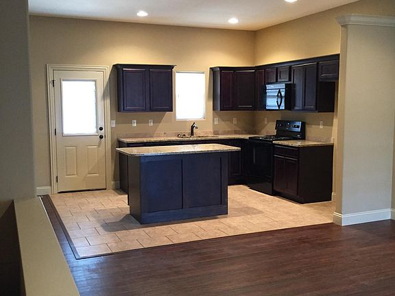 Large island in kitchen!