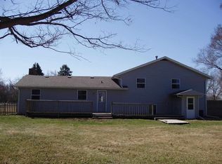 13196 Wolf Rd, Geneseo, IL 61254