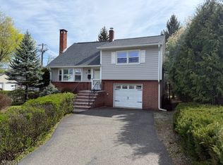 54 S Central Ave, Ramsey, NJ 07446