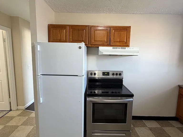 2679 Montana Ave — Photo 6