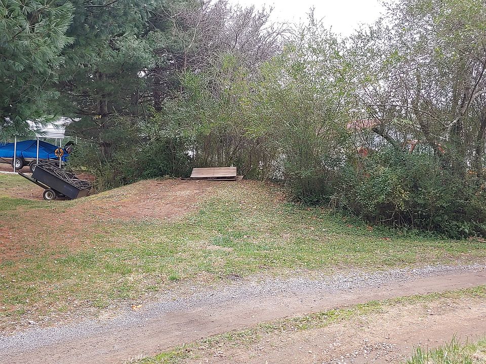 2nd image of 1200 Cambria St NW