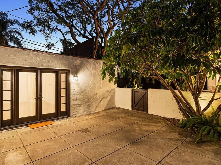 1169 S Sierra Bonita Ave — Photo 11