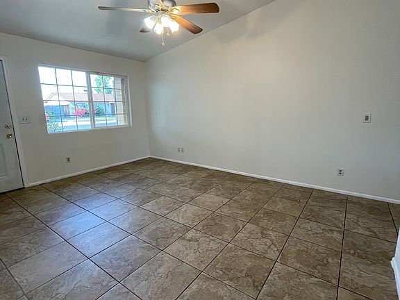 3rd image of 10818 W Heatherbrae Dr