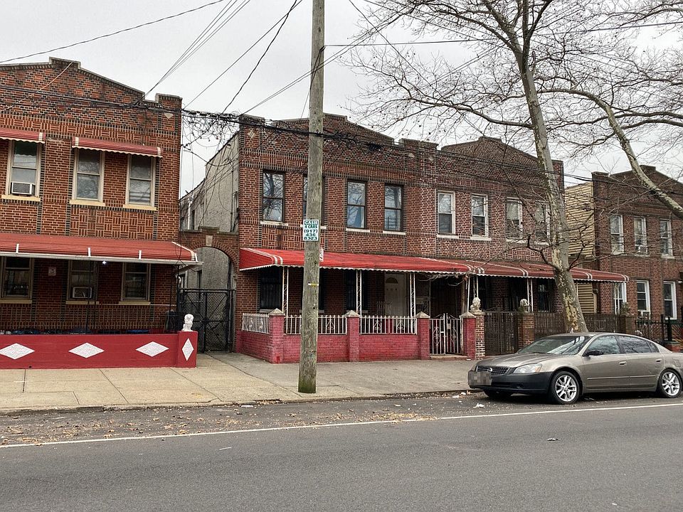 2nd image of 911 Mother Gaston Blvd