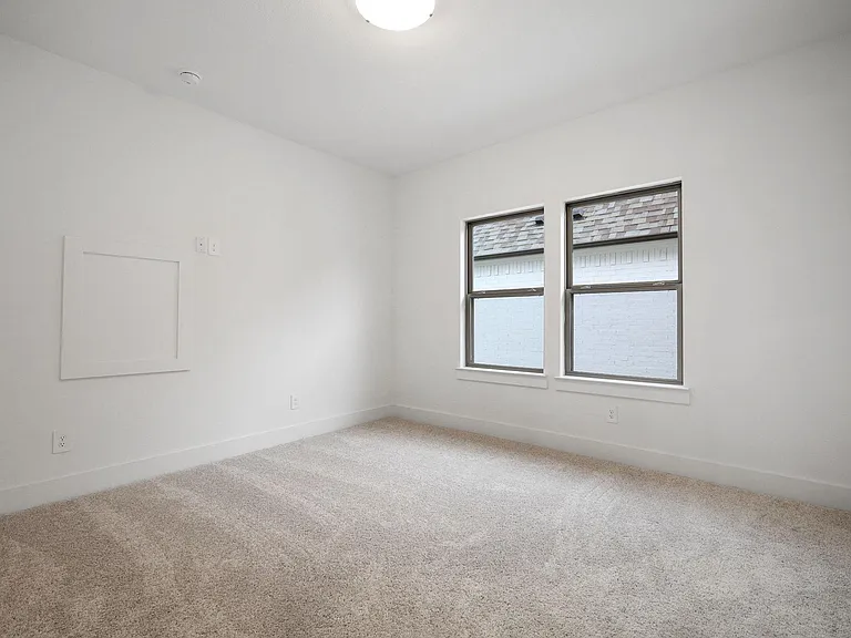 8218 Vitex Ave — Photo 27