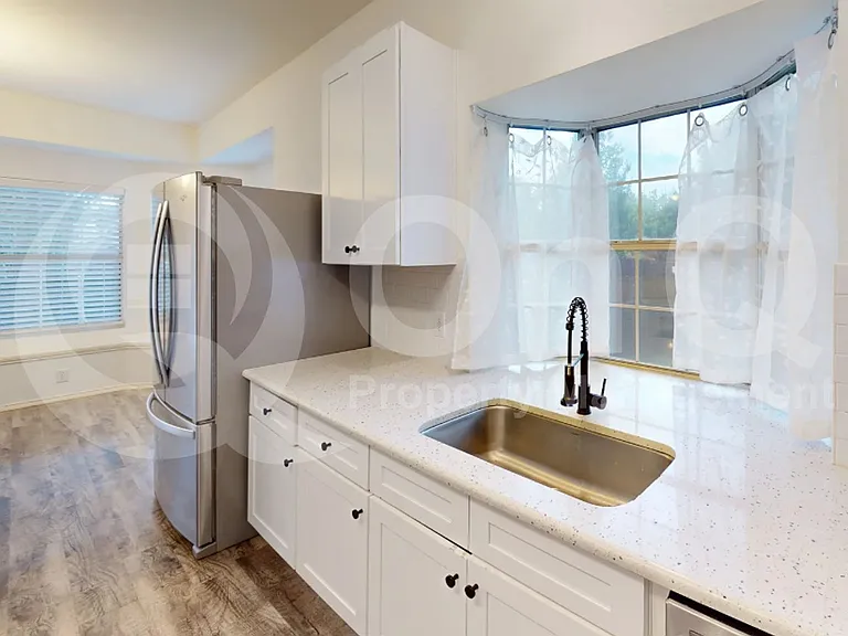4205 Holly Dr — Photo 4