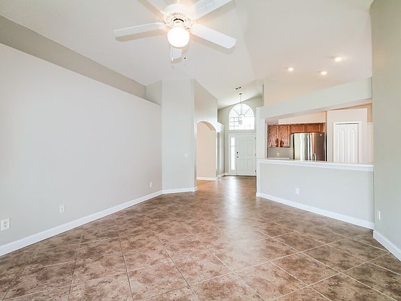 3rd image of 30629 Midtown Ct