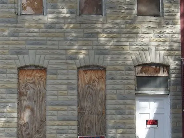 2414 E Chase St, Baltimore, MD 21213