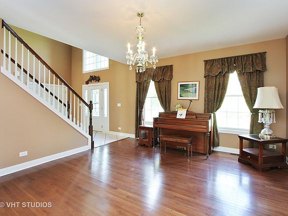 3rd image of 26395 N Longmeadow Dr